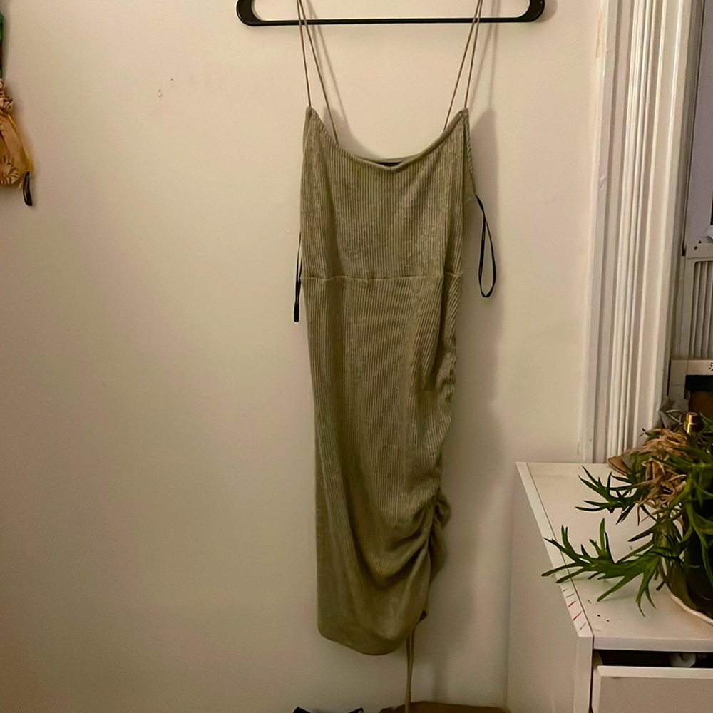 Green bodycon dress